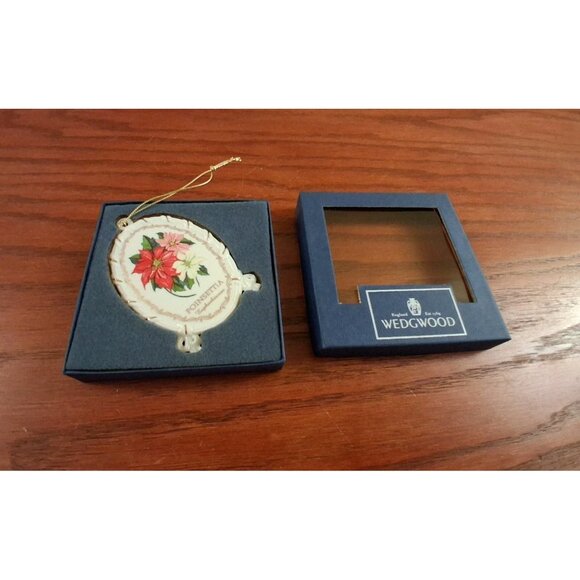 Wedgwood Holiday Garden Poinsettia Christmas Ornament Porcelain Vintage England - Picture 1 of 6